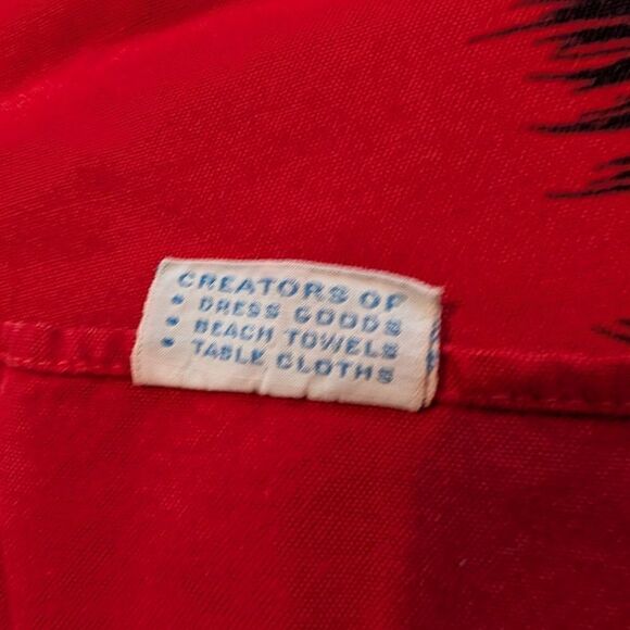 Vintage 50s California hand print red pine‎ cone print tablecloth MCM - Picture 8 of 9